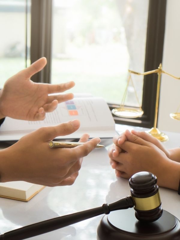 ESPECIALISTAS EN DERECHO ESPECIALISTAS EN DERECHO